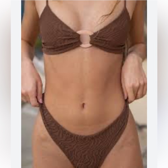 escape to paradise Other - NWT!! Escape to Paradise Textured Brown Bikini Set with Ring-Front Accent